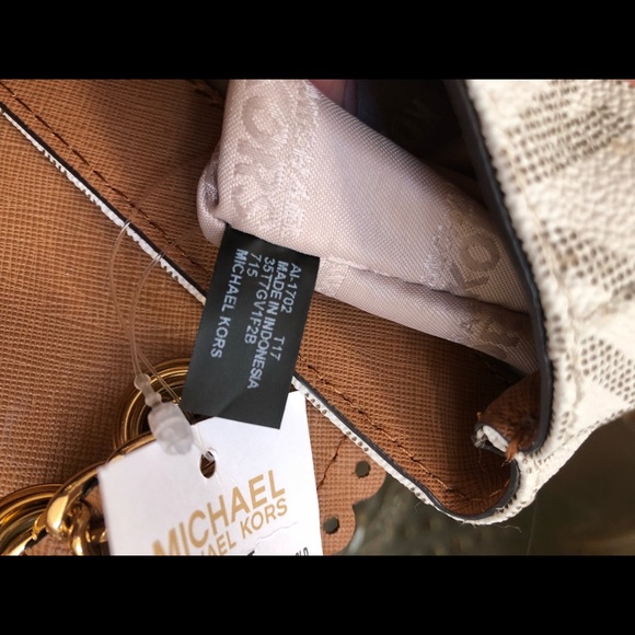 NWT - Picture 8 of 8